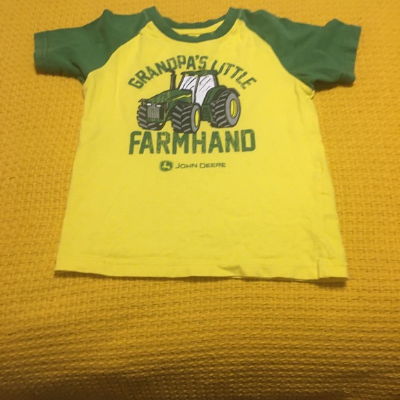 🔥Sale 3/$15🔥John Deere” 🦌 YELLOW T-shirt